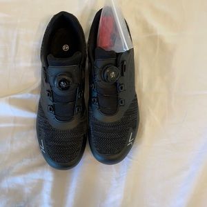 Generic peloton cycling shoes